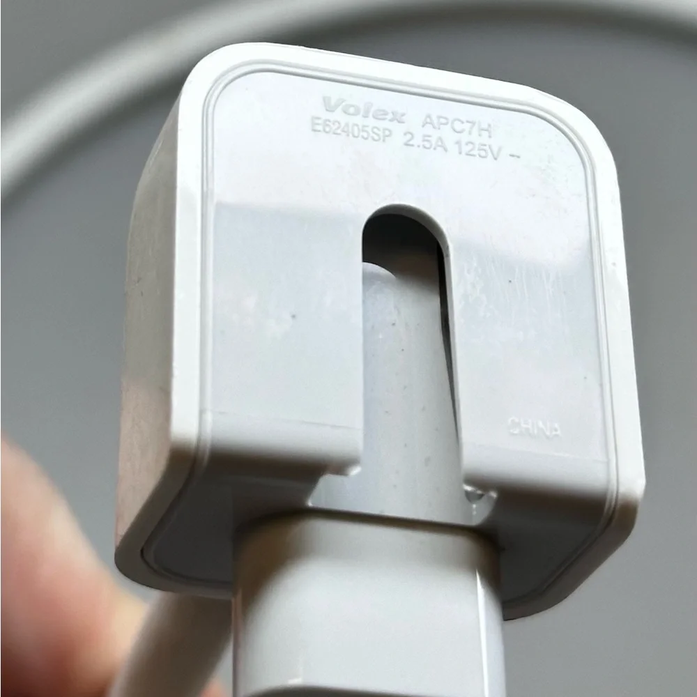 Genuine Apple computer cords 5ft